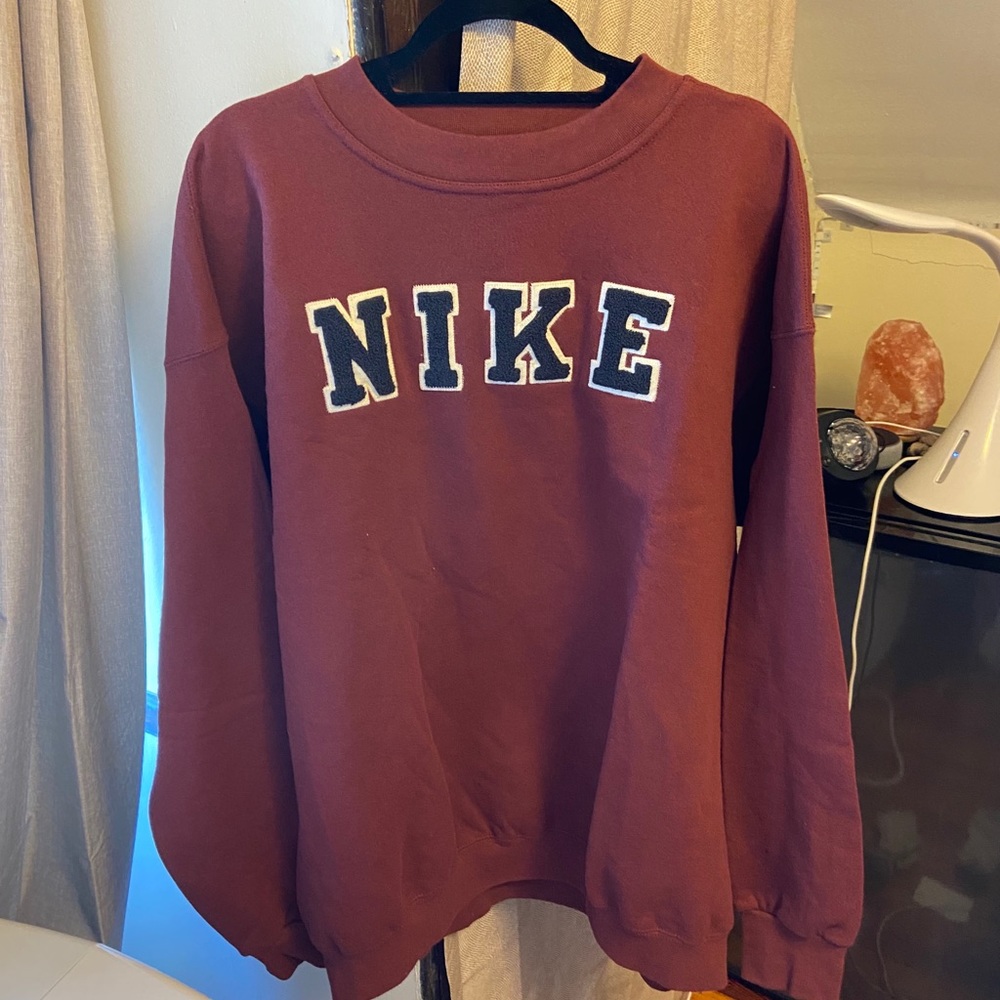 BRAND NEW Vintage Maroon NIKE Crewneck/pullover